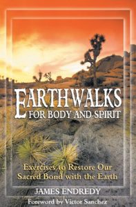 Baixar Earthwalks for Body and Spirit: Exercises to Restore Our Sacred Bond with the Earth pdf, epub, ebook